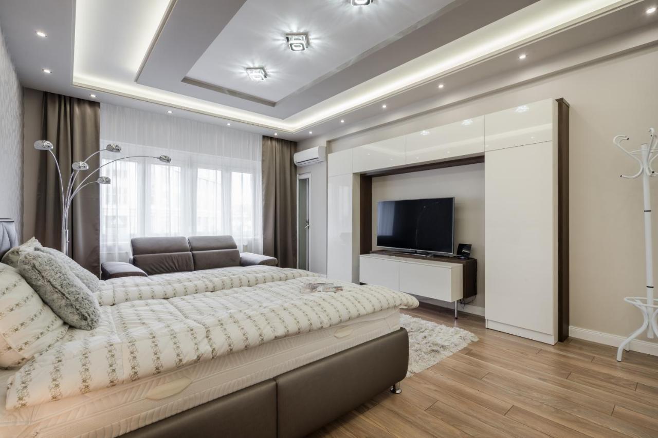 Bpr Ethereal Panoramic Suite With A/C & Balcony Budapest Exterior photo