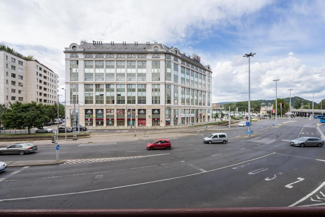 Bpr Ethereal Panoramic Suite With A/C & Balcony Budapest Exterior photo