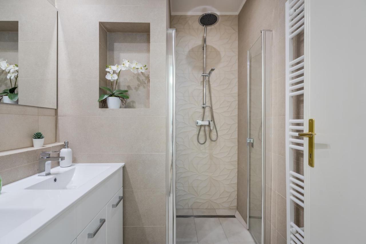 Bpr Ethereal Panoramic Suite With A/C & Balcony Budapest Exterior photo