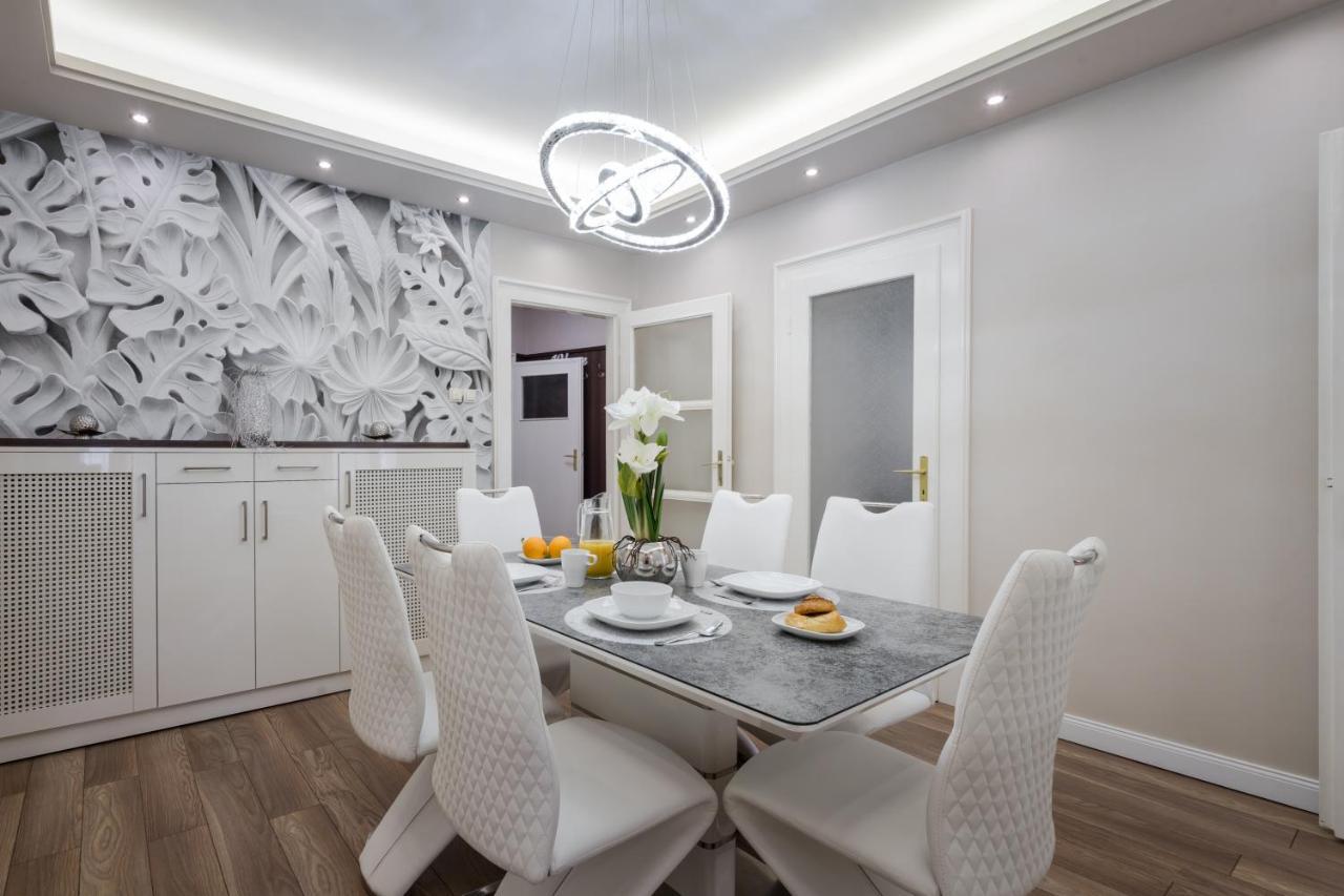 Bpr Ethereal Panoramic Suite With A/C & Balcony Budapest Exterior photo